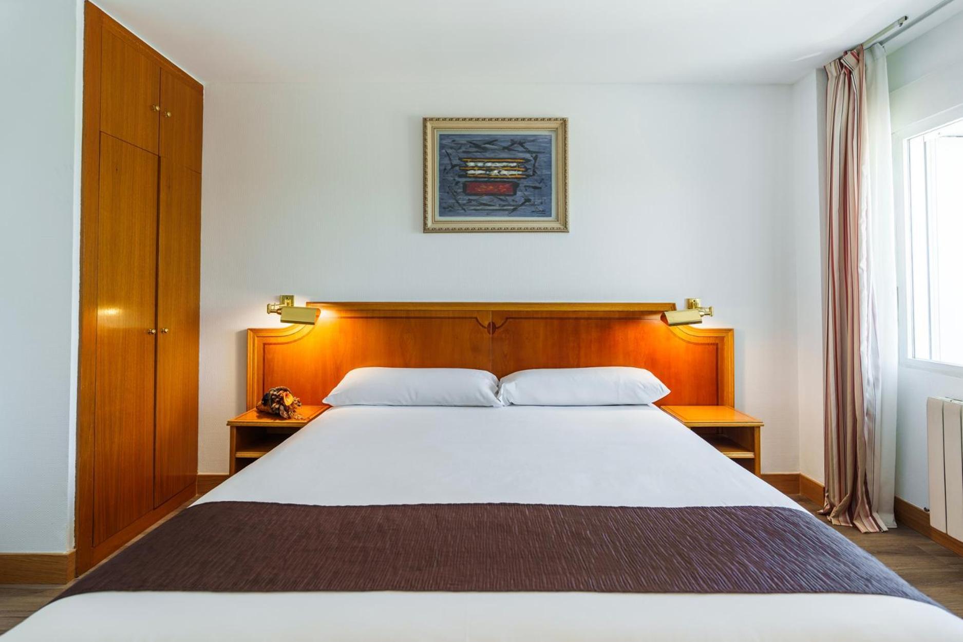 Hotel Rey Arturo Burgos Villagonzalo Pedernales Esterno foto